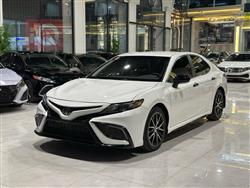 تۆیۆتا کامری